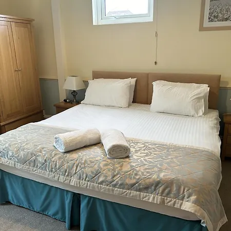 Harbour Lights Guest House Room Only-2